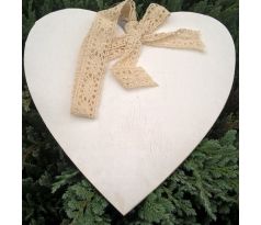 Drevená dekorácia Srdce s čipkou, výška 20cm