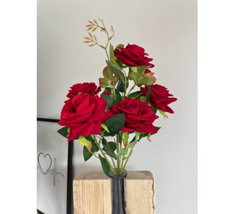 Červená kytica ruží 17909 55cm