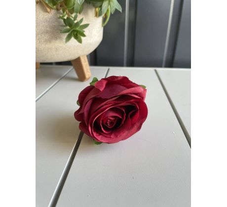 Hlávka ruže v puku 705-06 8x9cm