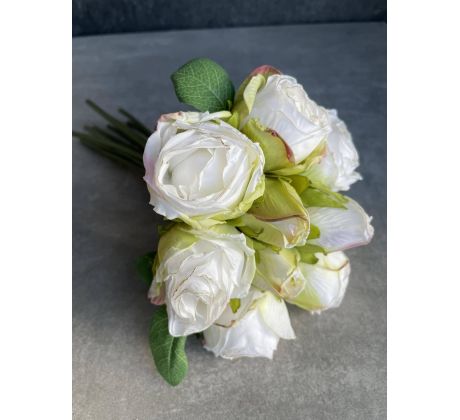 Luxusný zväzok ruží 260 10 kvetov 30cm